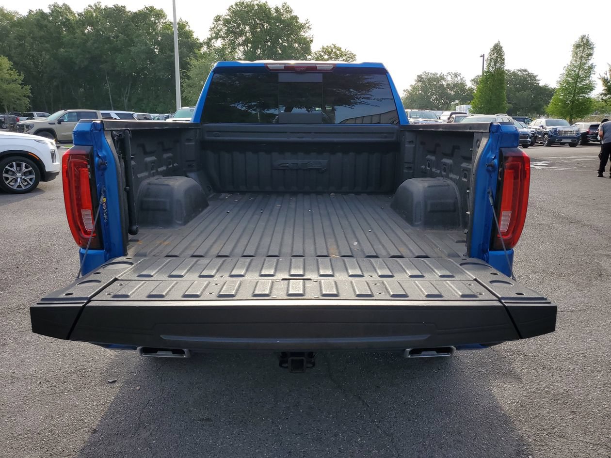 Used 2024 GMC Sierra 1500 AT4 w/ Technology Package AWD/4WD image 9
