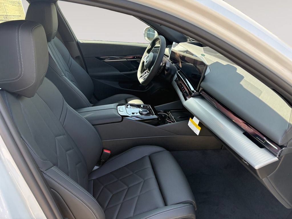 New 2027 BMW 540i xDrive w/ M Sport Package AWD/4WD image 15