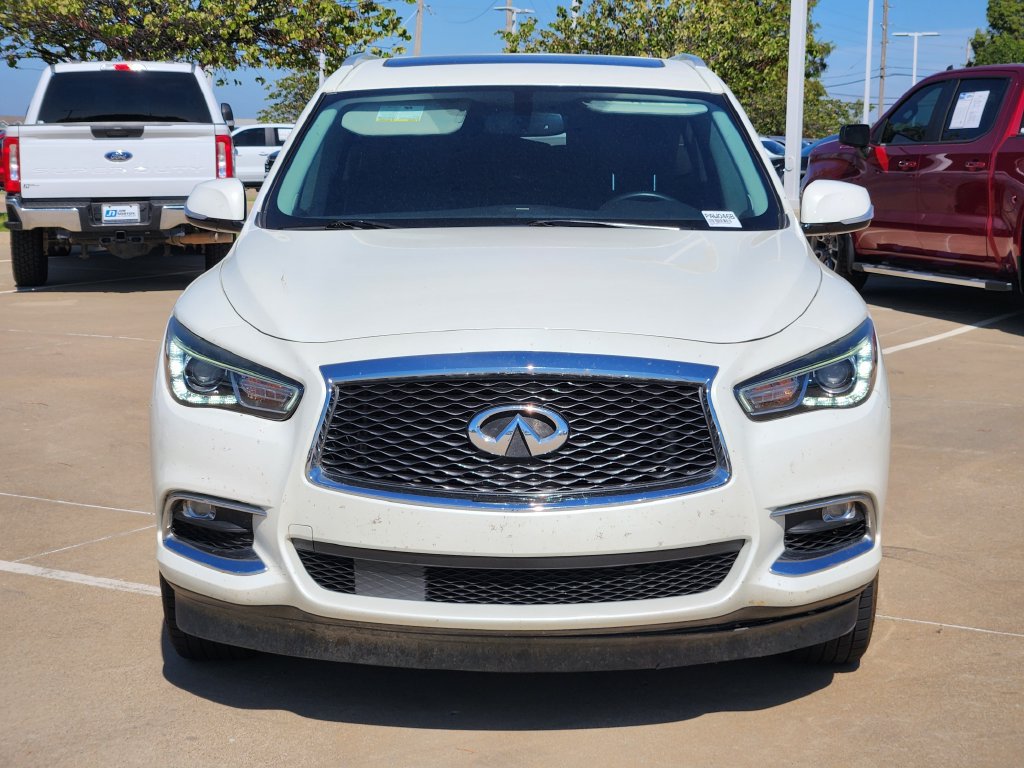 Used 2018 INFINITI QX60 Luxe w/ Premium Package AWD/4WD image 2