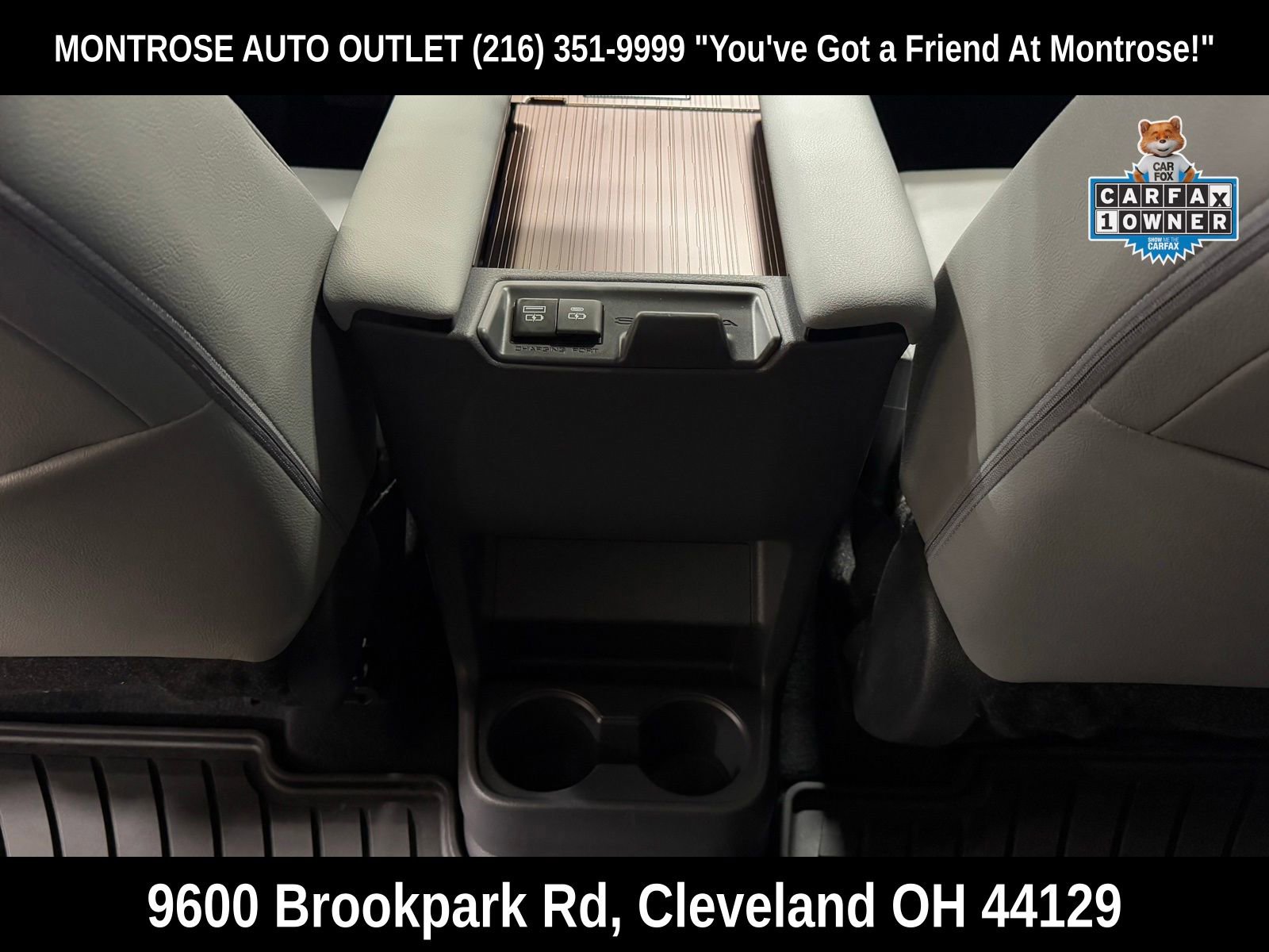 Used 2023 Toyota Sienna XLE image 34