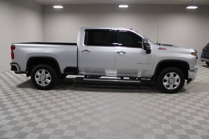 Used 2020 Chevrolet Silverado 2500 LTZ w/ LTZ Premium Package image 12