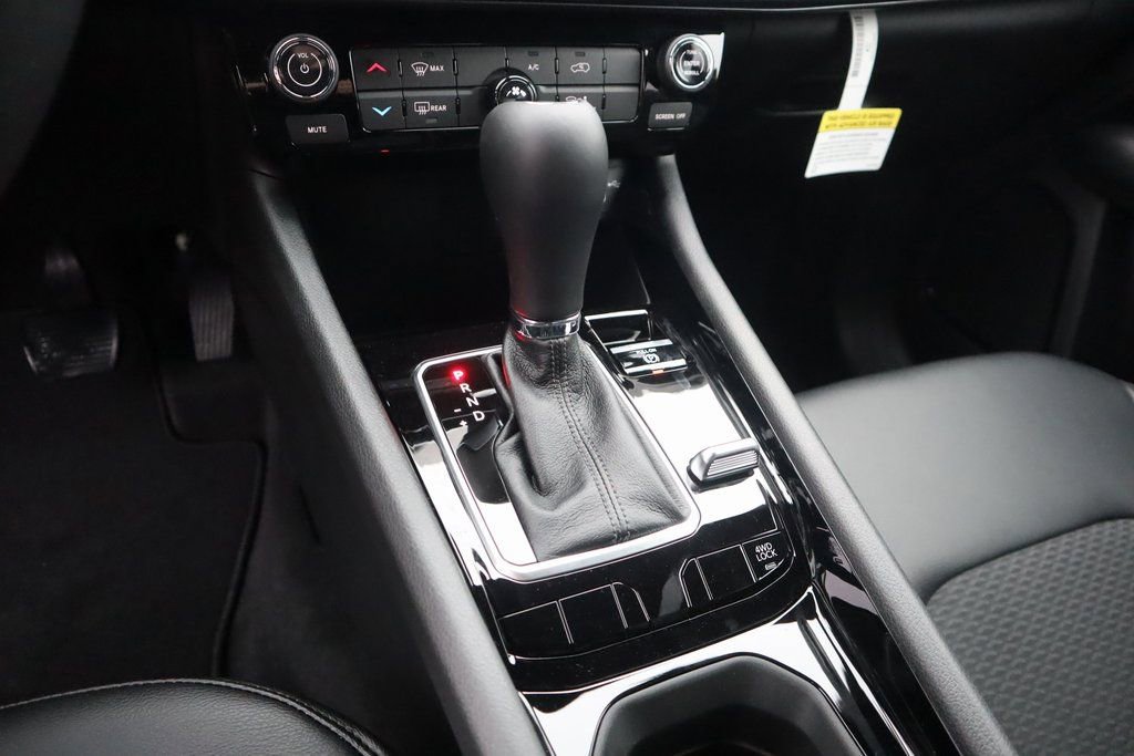 New 2026 Jeep Compass Latitude AWD/4WD image 8