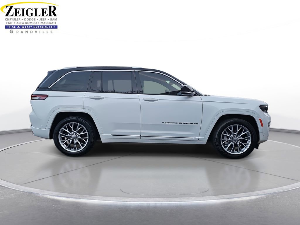 Certified 2022 Jeep Grand Cherokee Summit w/ Adv Protech Group IV image 4