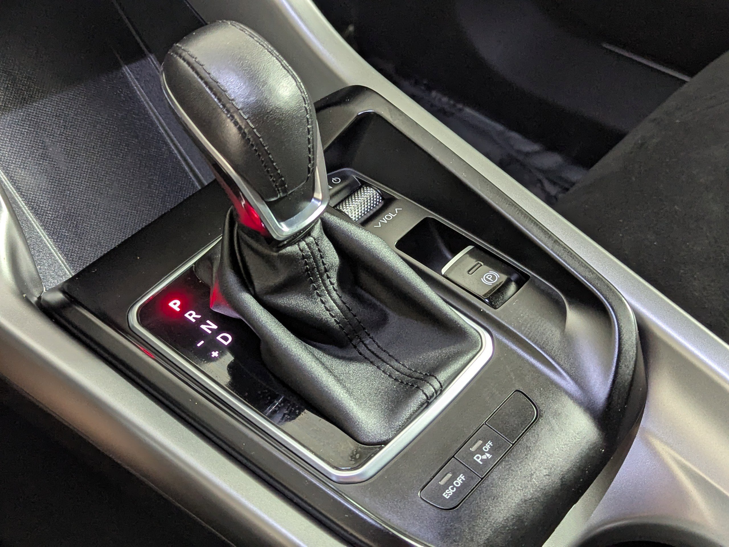 Used 2024 Dodge Hornet R/T w/ Track Pack image 23