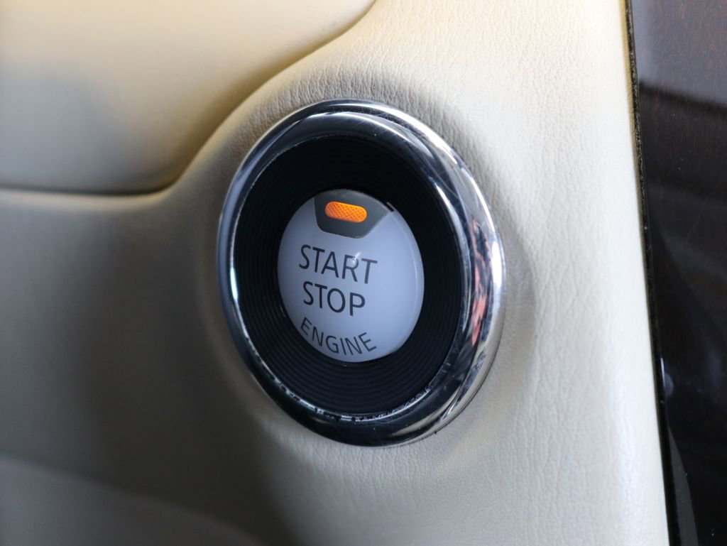 Used 2017 INFINITI QX60 Luxe w/ Deluxe Technology Package AWD/4WD image 66