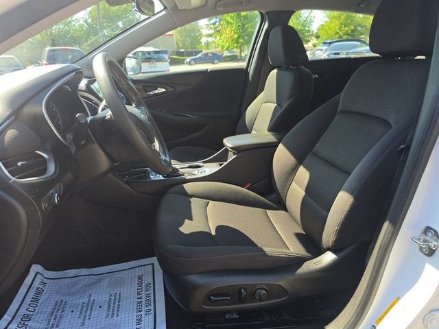 Used 2023 Chevrolet Malibu LT FWD image 9