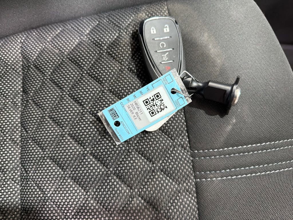 Used 2020 Chevrolet Blazer LT image 32