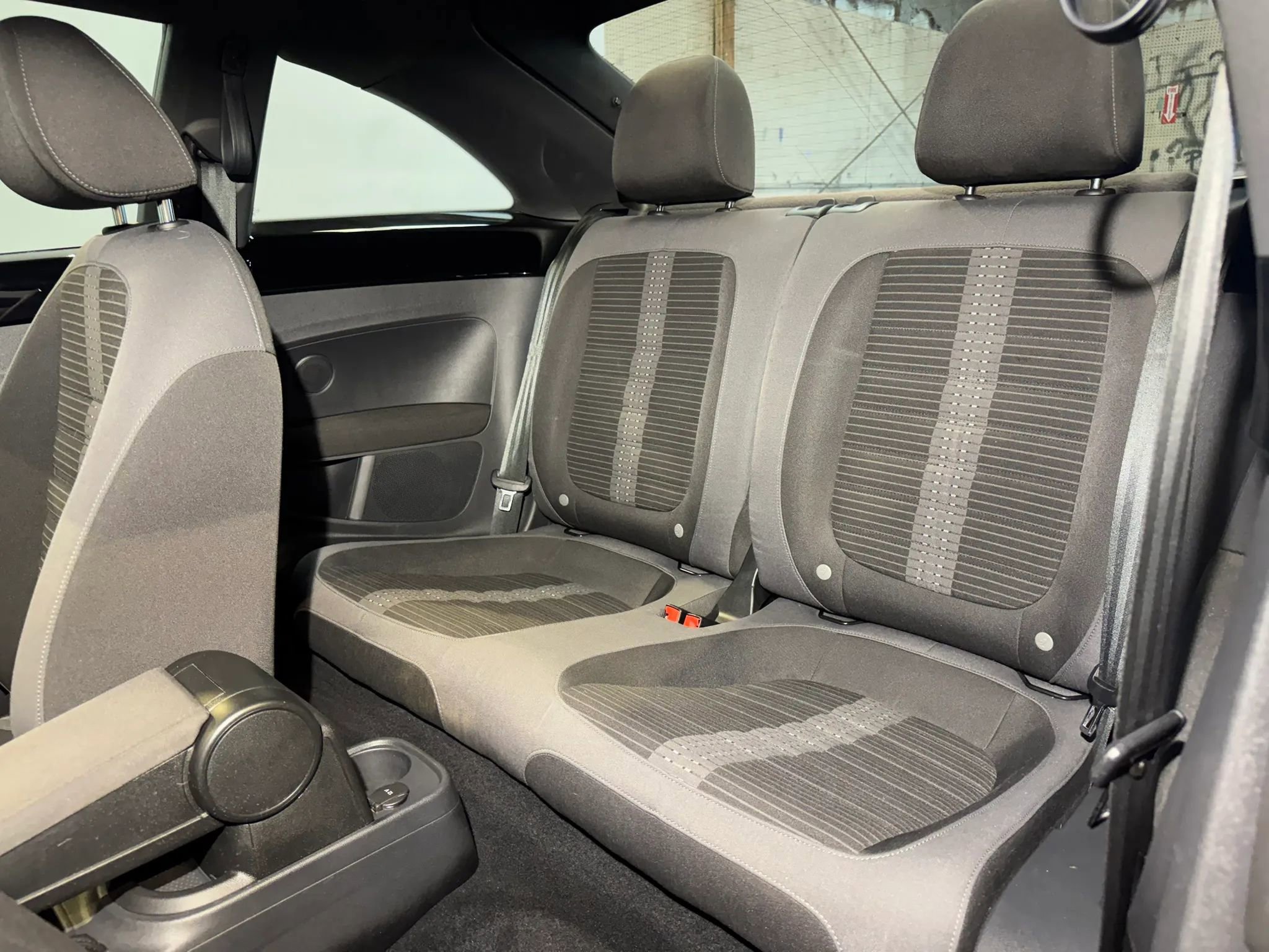 Used 2013 Volkswagen Beetle 2.0T FWD image 9