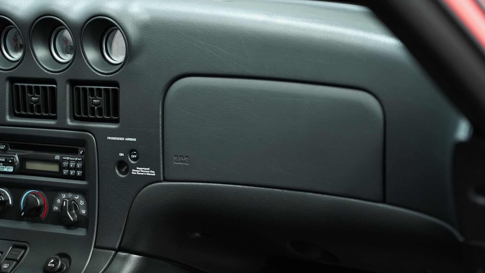 Used 2001 Dodge Viper GTS image 38