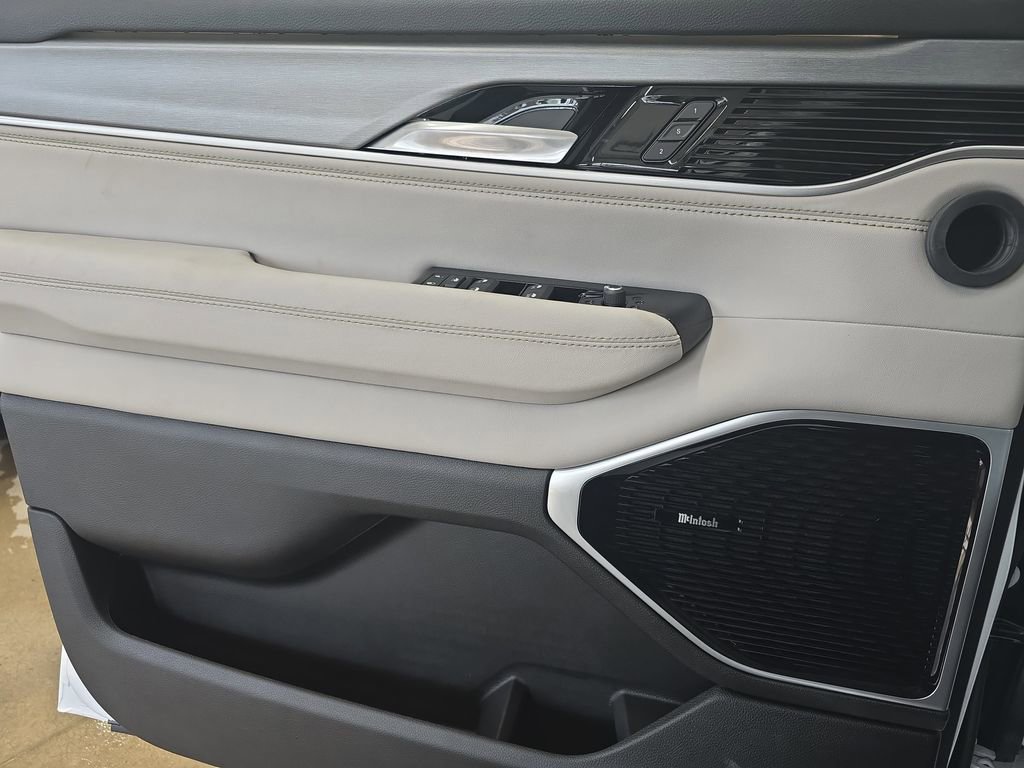 New 2026 Jeep Grand Wagoneer Limited image 28