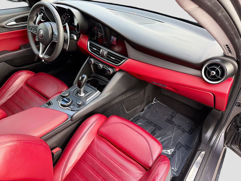 Used 2018 Alfa Romeo Giulia Ti Sport w/ Quick Order Package 22U Sport image 13