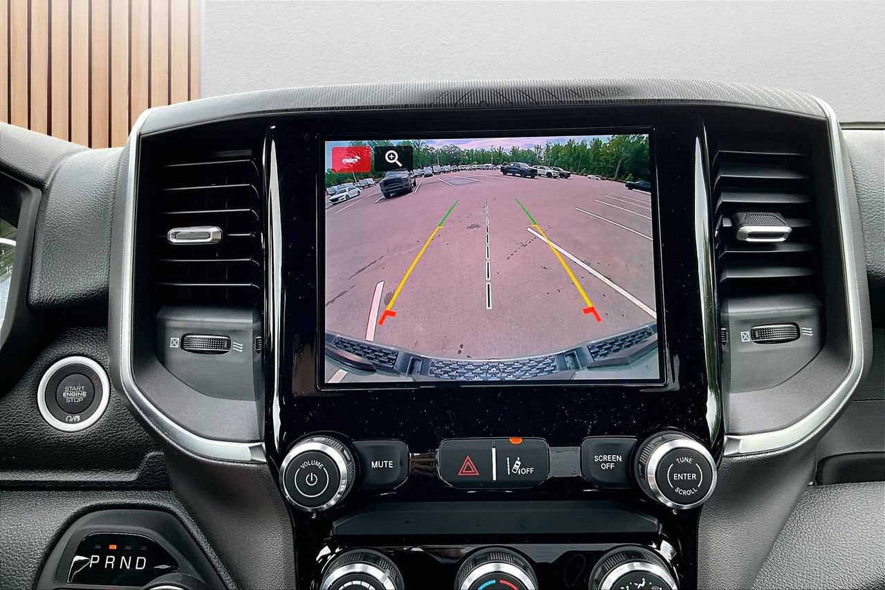 New 2026 RAM 1500 Express AWD/4WD image 13