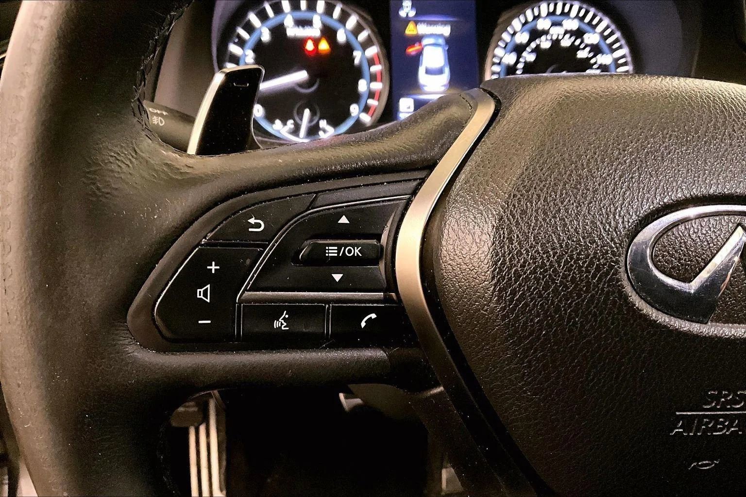 Used 2018 INFINITI Q50 Red Sport 400 w/ Sensory Package (Sport) image 18