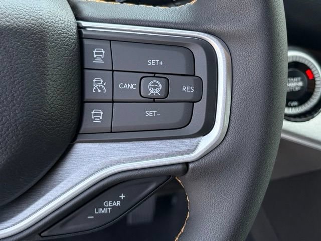 New 2026 Jeep Grand Wagoneer 4WD image 18
