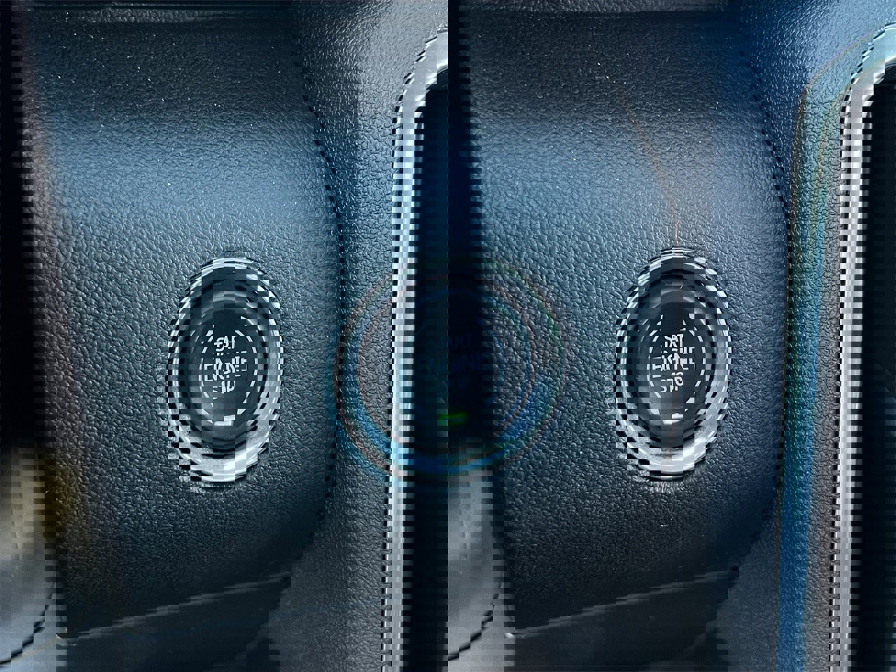 Used 2025 GMC Acadia Elevation image 20