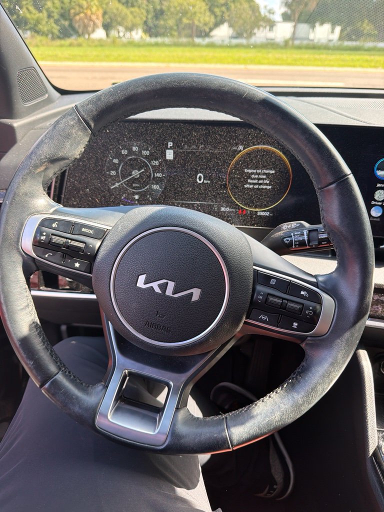 Certified 2025 Kia Sportage SX FWD image 5