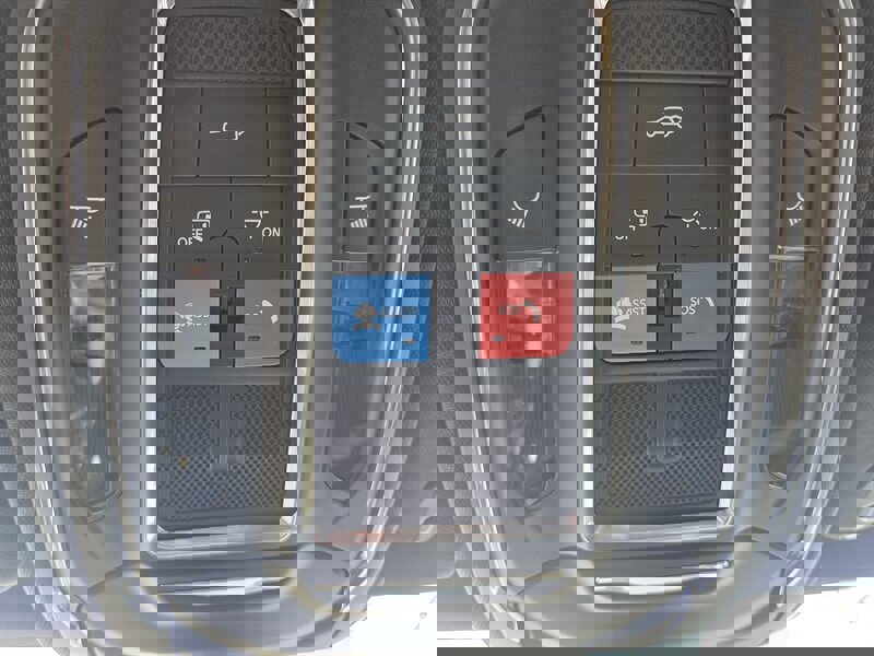 Used 2024 Jeep Wagoneer L Series II image 25