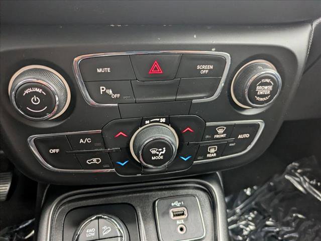 Used 2020 Jeep Compass Trailhawk w/ Safety & Security Group AWD/4WD image 12