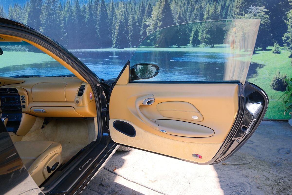 Used 2002 Porsche 911 Carrera RWD image 23