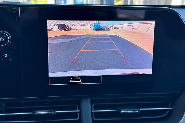 New 2026 Chevrolet Trax RS w/ Sunroof Package FWD image 27