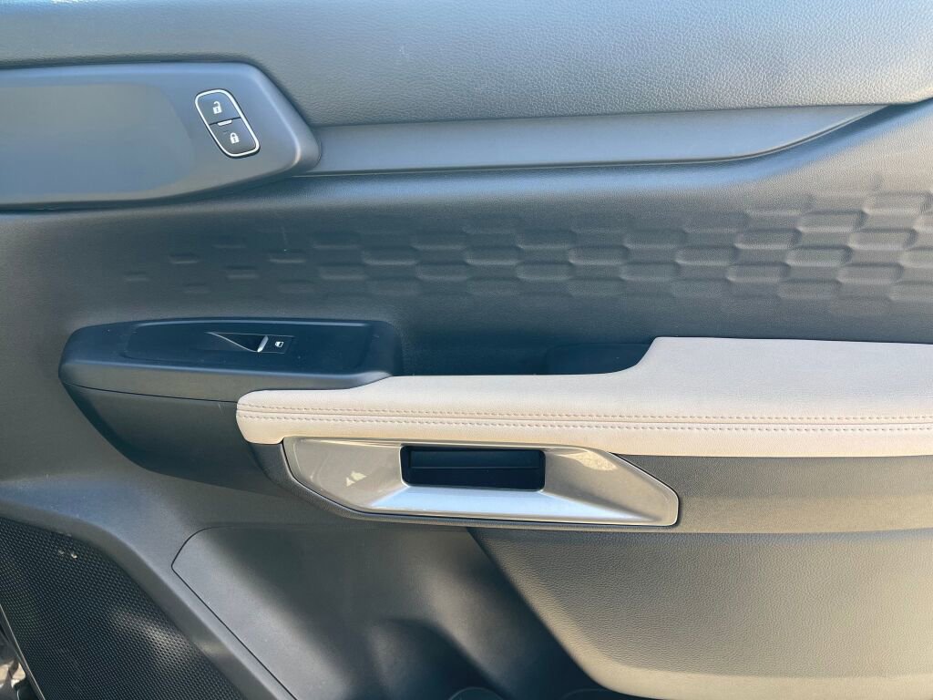 New 2025 Ford Ranger XLT w/ Equipment Group 301A High image 17