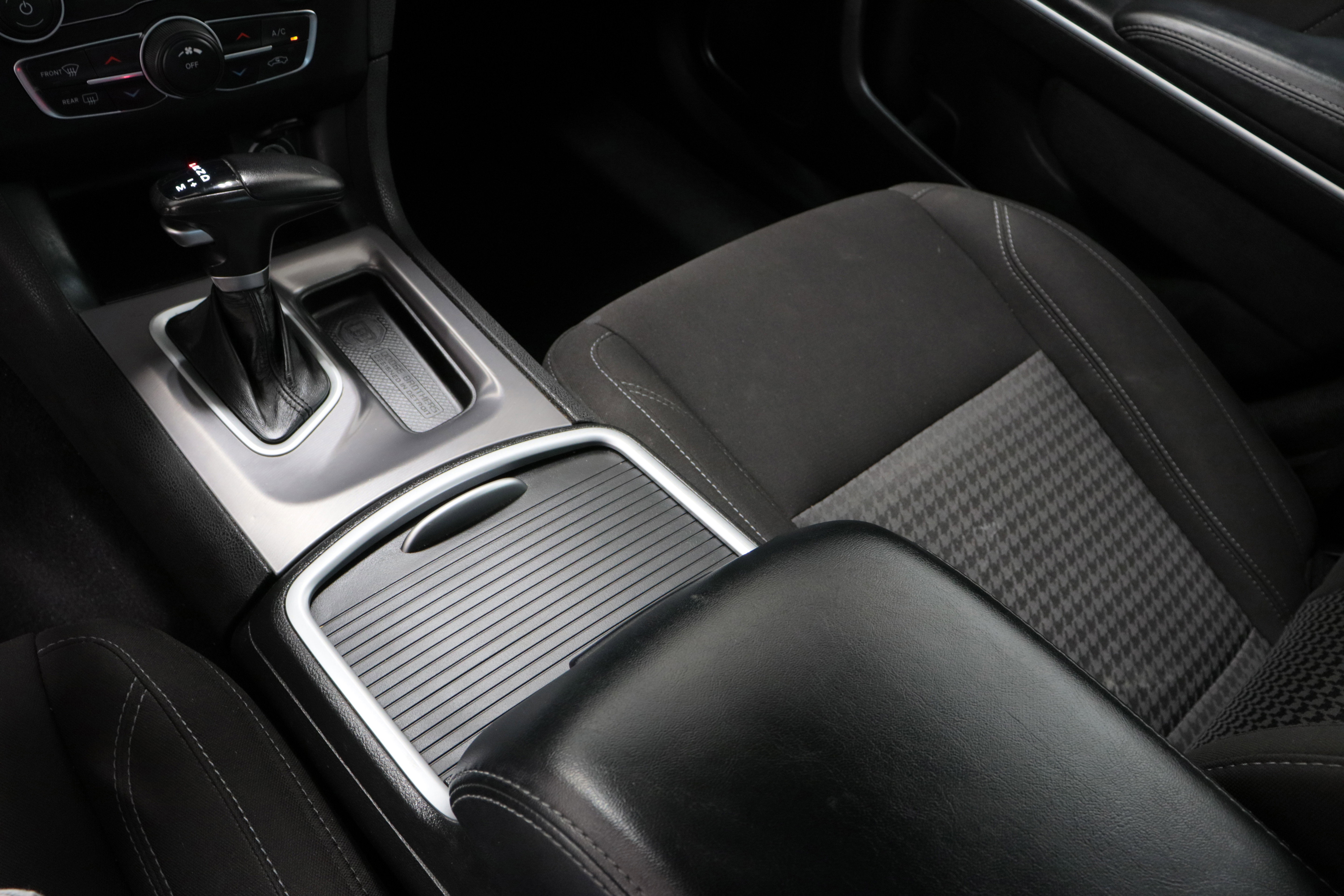 Used 2023 Dodge Charger SXT image 17