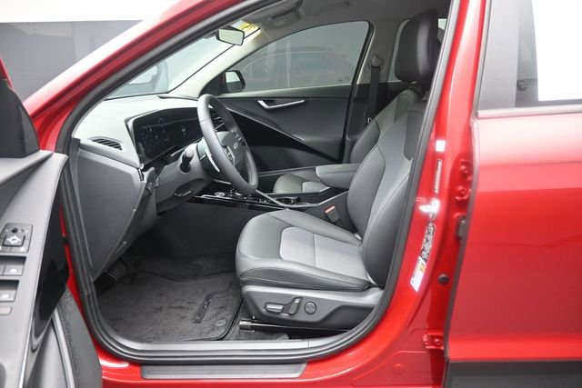 Used 2025 Kia Niro Wind FWD image 17