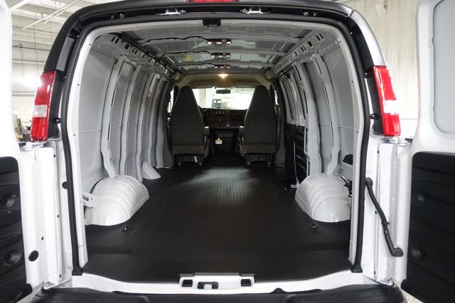 New 2026 Chevrolet Express 2500 RWD image 15