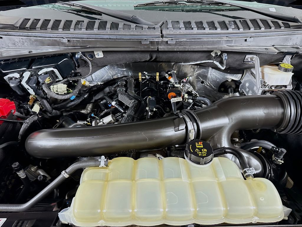 Used 2022 Ford Expedition XLT image 38