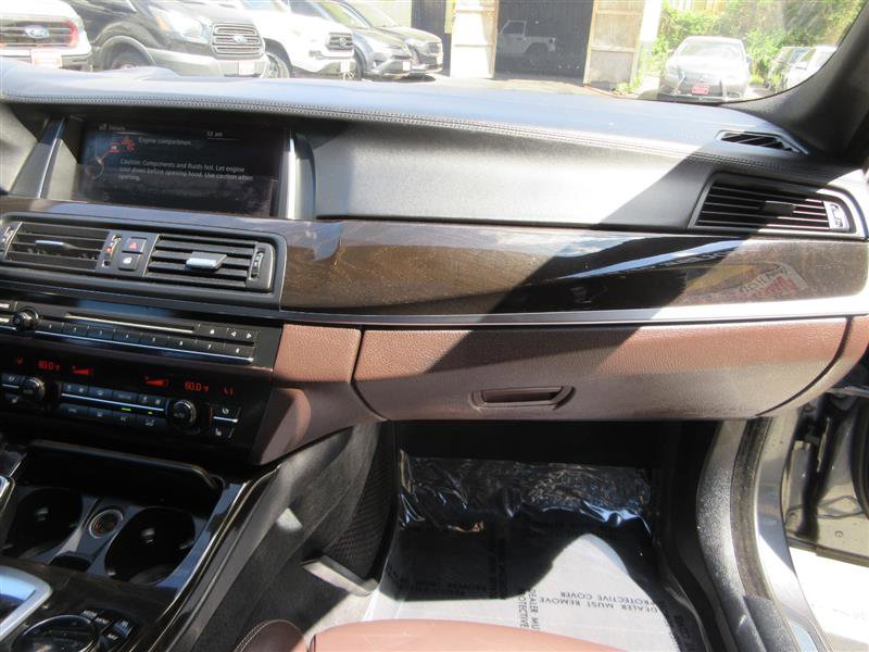 Used 2016 BMW 550i Sedan RWD image 28