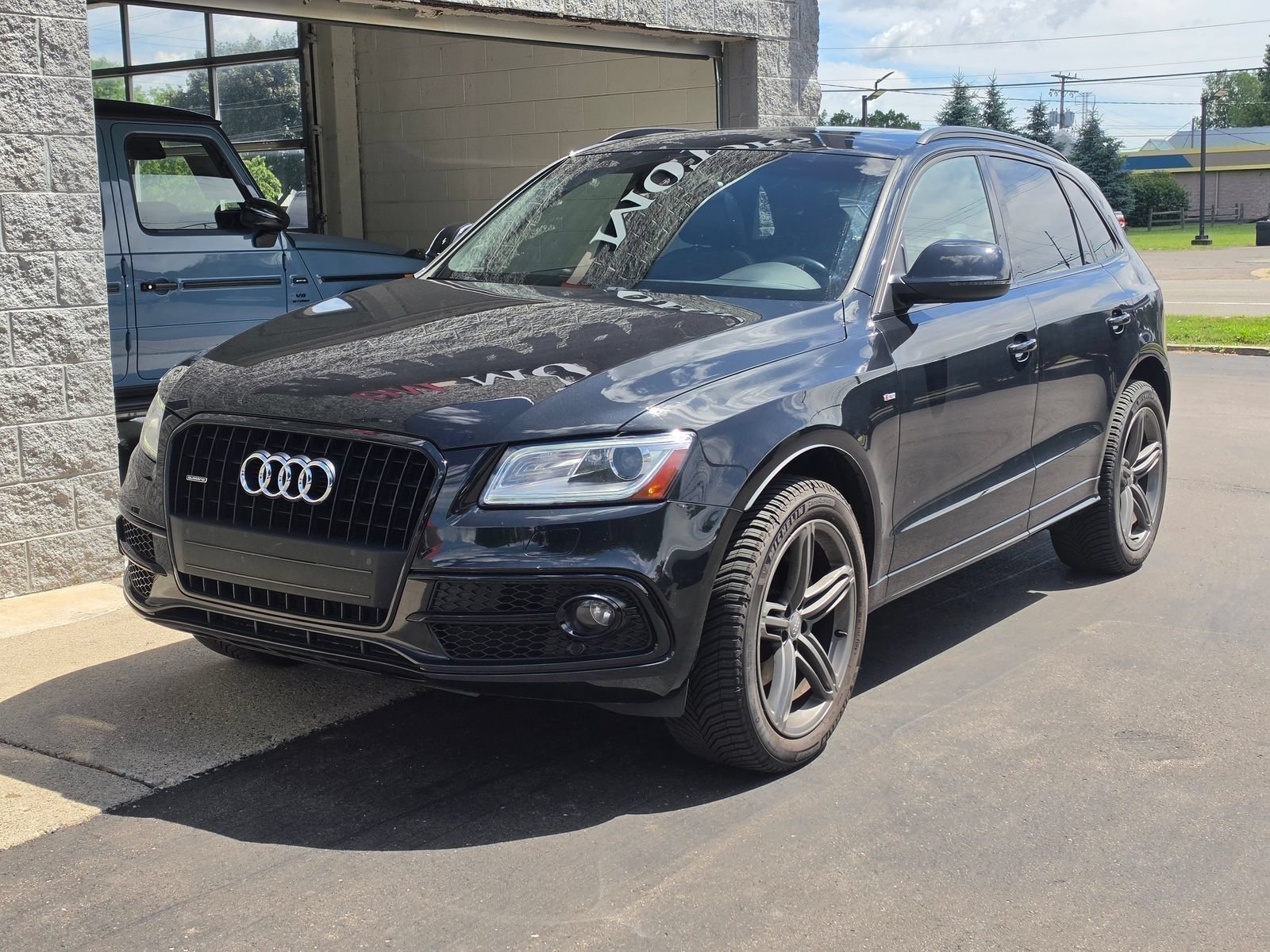 Used 2014 Audi Q5 3.0T Prestige AWD/4WD image 1