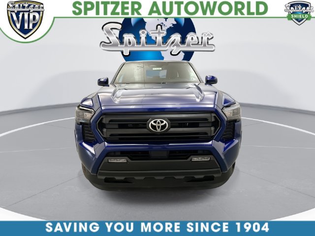 Used 2024 Toyota Tacoma SR5 AWD/4WD image 3