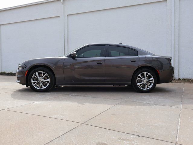 Used 2022 Dodge Charger SXT w/ Driver Convenience Group image 5