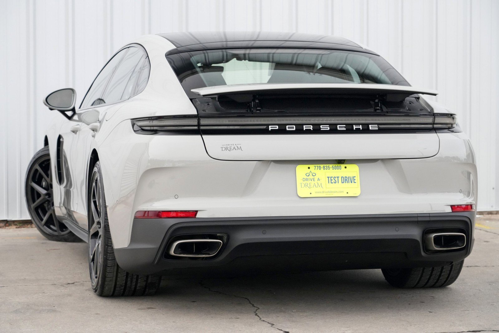 Used 2025 Porsche Panamera 4 w/ Premium Package image 6