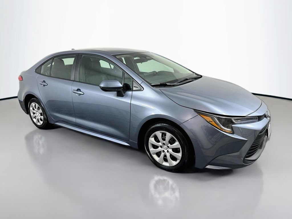 Certified 2025 Toyota Corolla LE FWD image 3