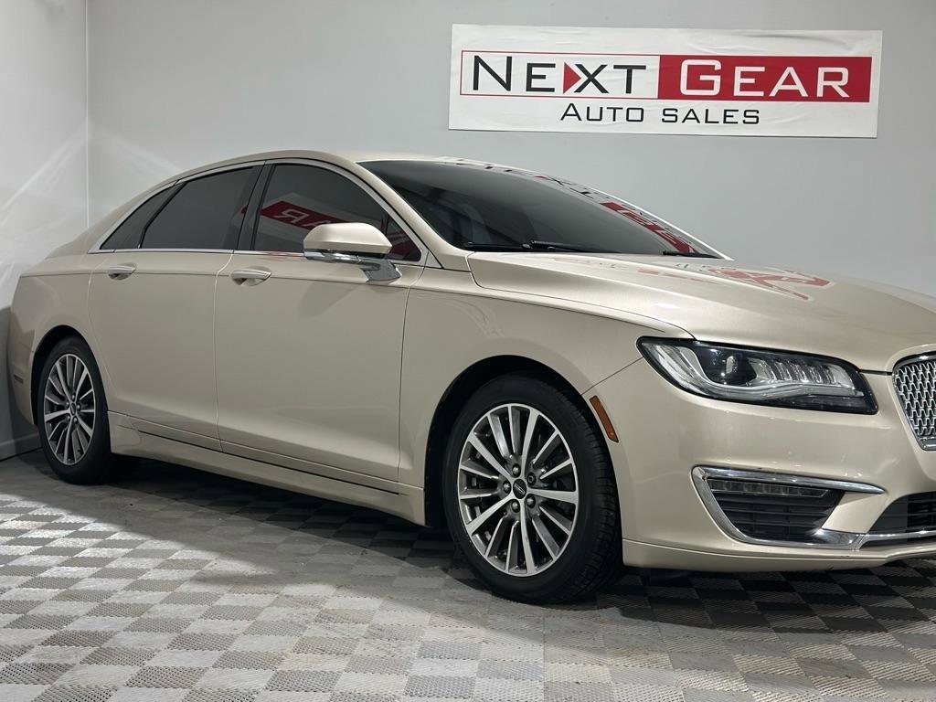Used 2017 Lincoln MKZ Premiere image 2