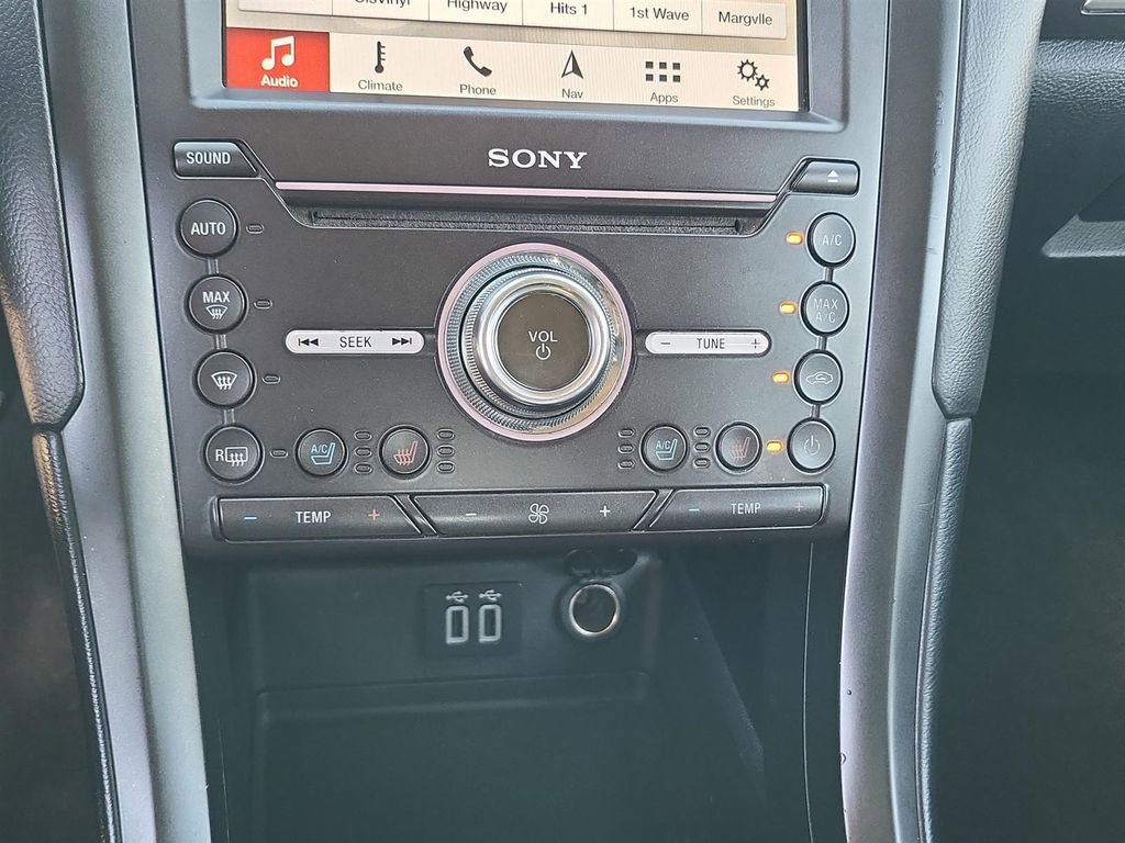 Used 2019 Ford Fusion Energi Titanium image 34