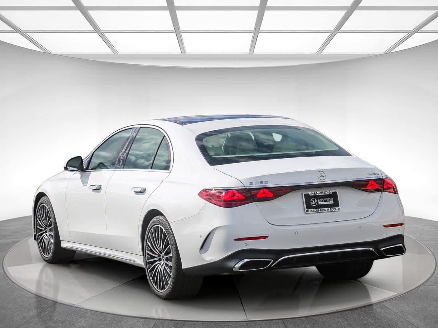 New 2024 Mercedes-Benz E 350 4MATIC Sedan image 5