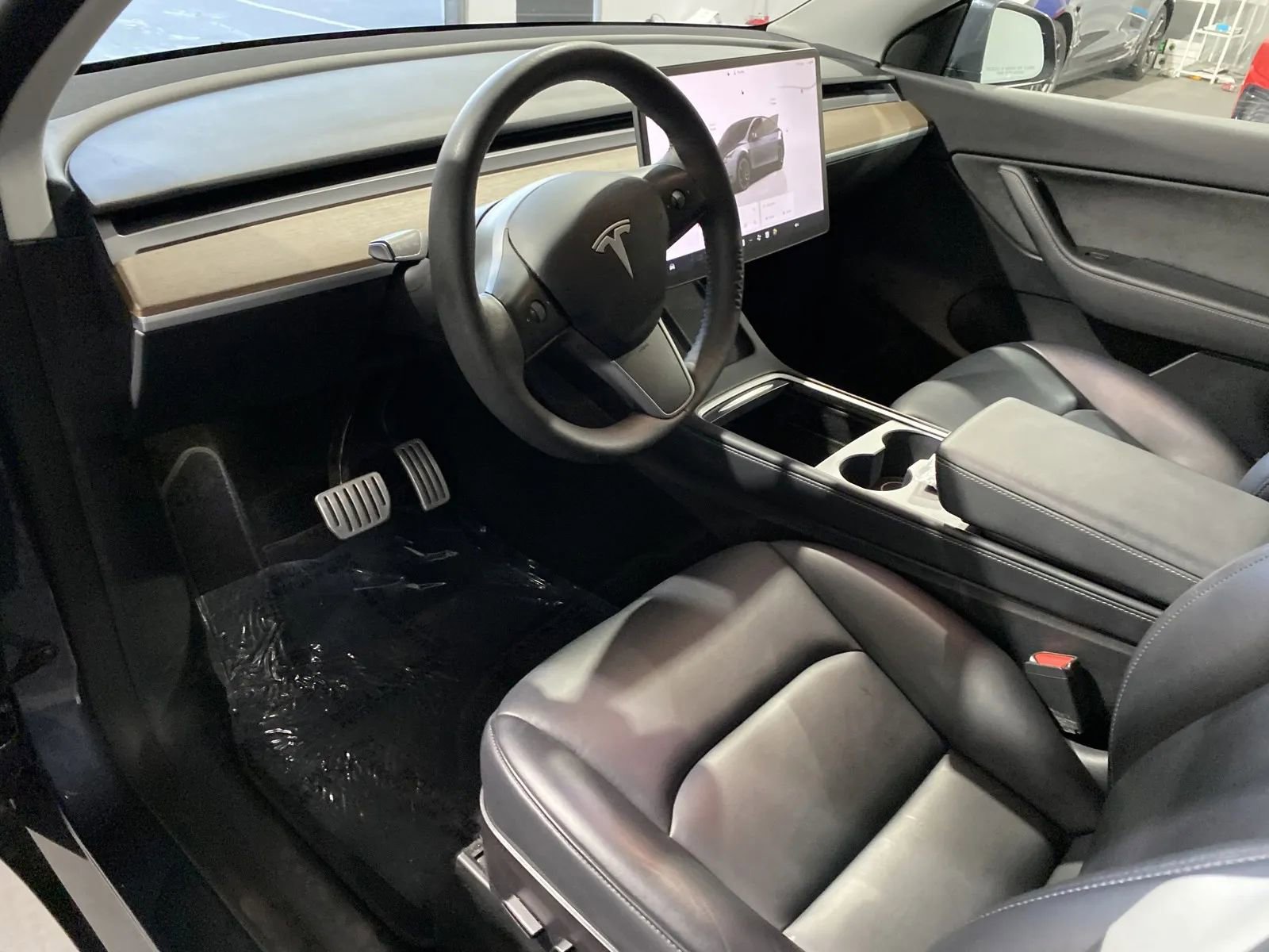 Used 2022 Tesla Model Y Performance image 10