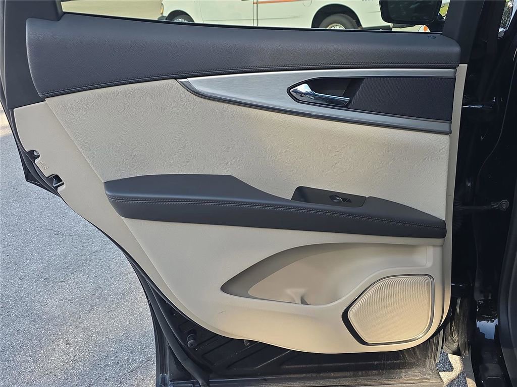 Used 2020 Lincoln Nautilus FWD image 10