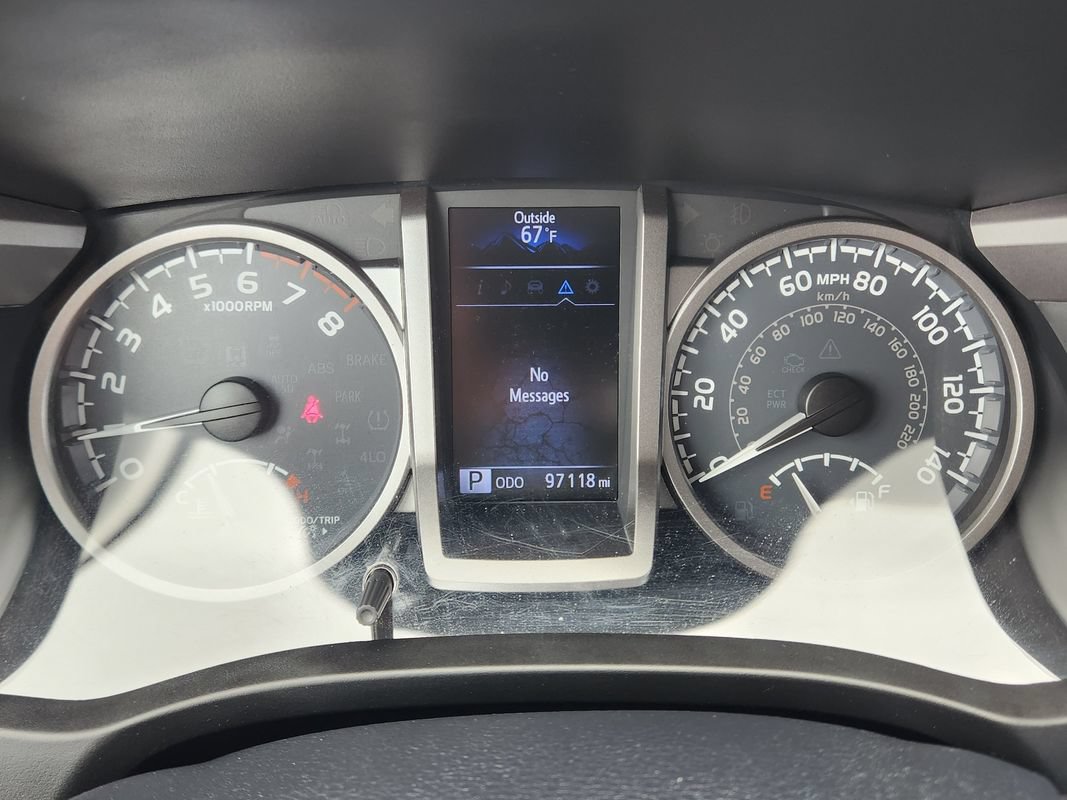 Used 2019 Toyota Tacoma SR5 AWD/4WD image 19