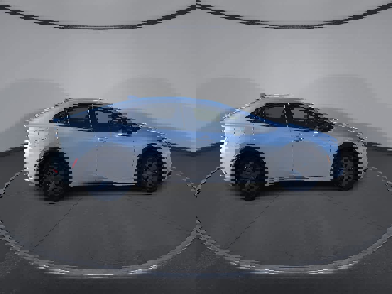 Used 2024 Toyota Prius Prime SE image 9