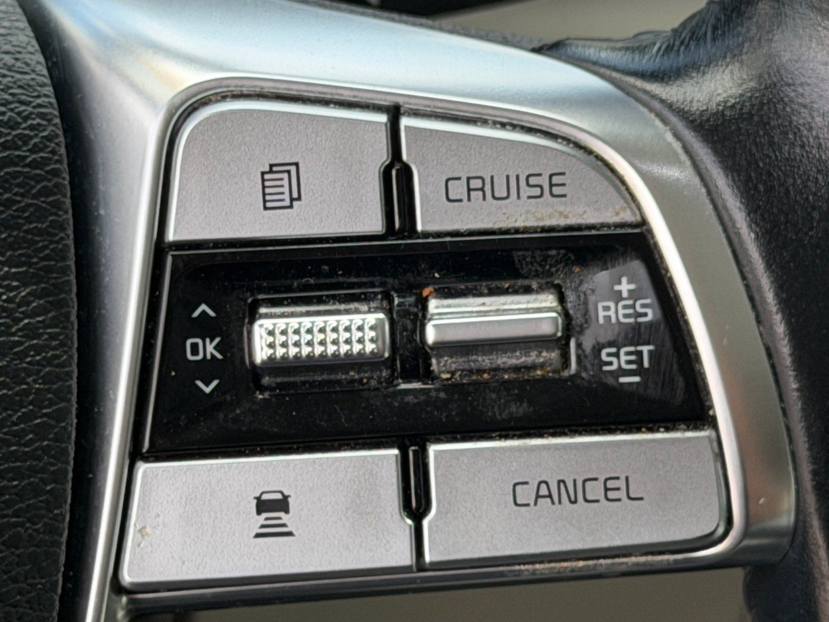 Used 2021 Kia Telluride S FWD image 41