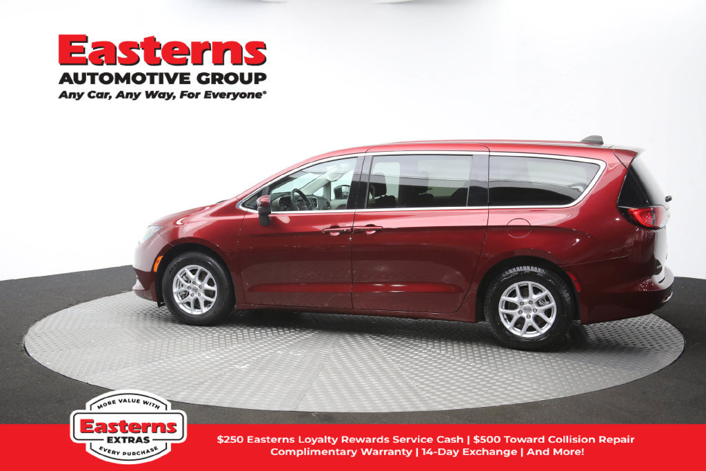 Used 2023 Chrysler Voyager LX FWD image 62