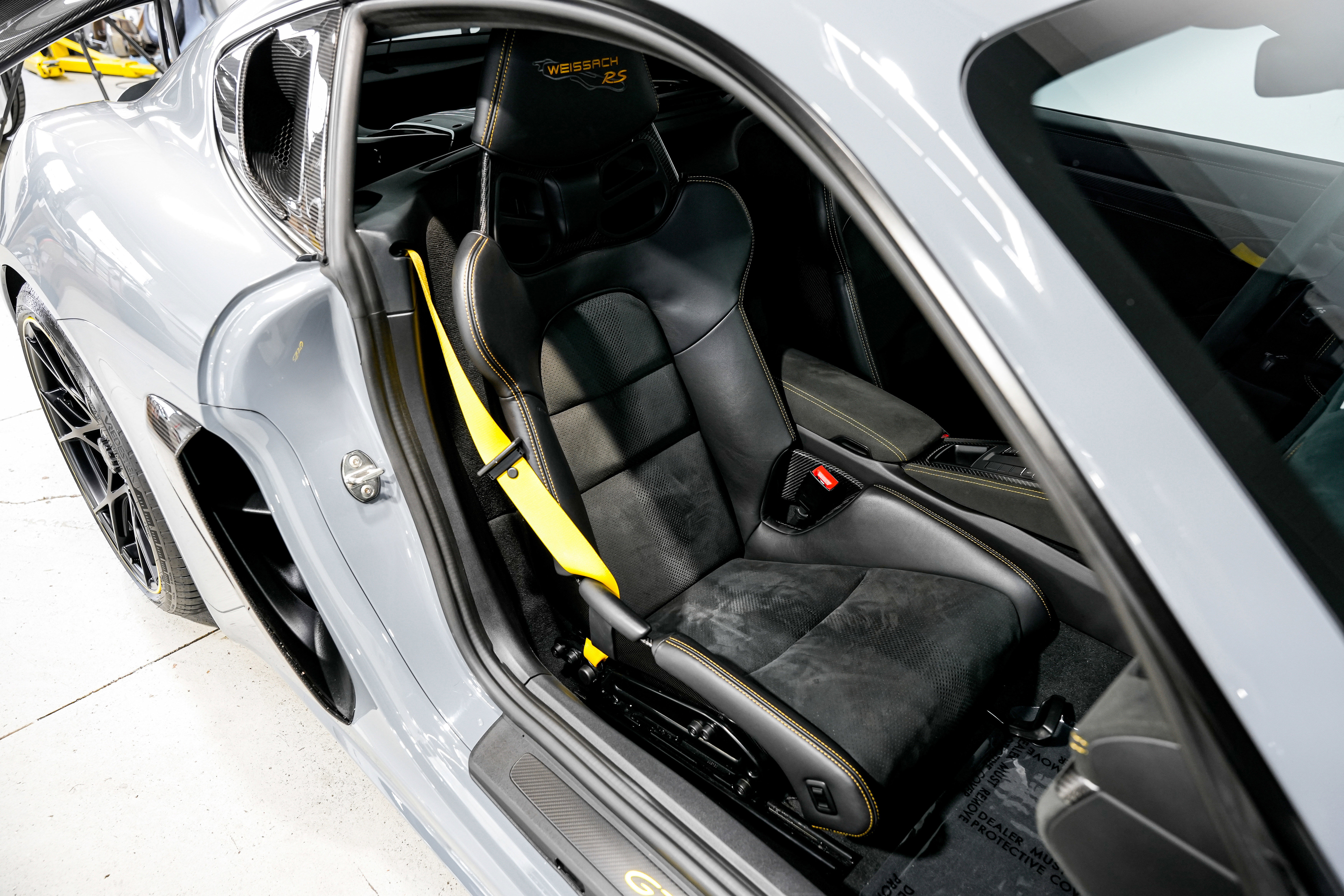 Used 2023 Porsche 718 Cayman GT4 RS RWD image 24