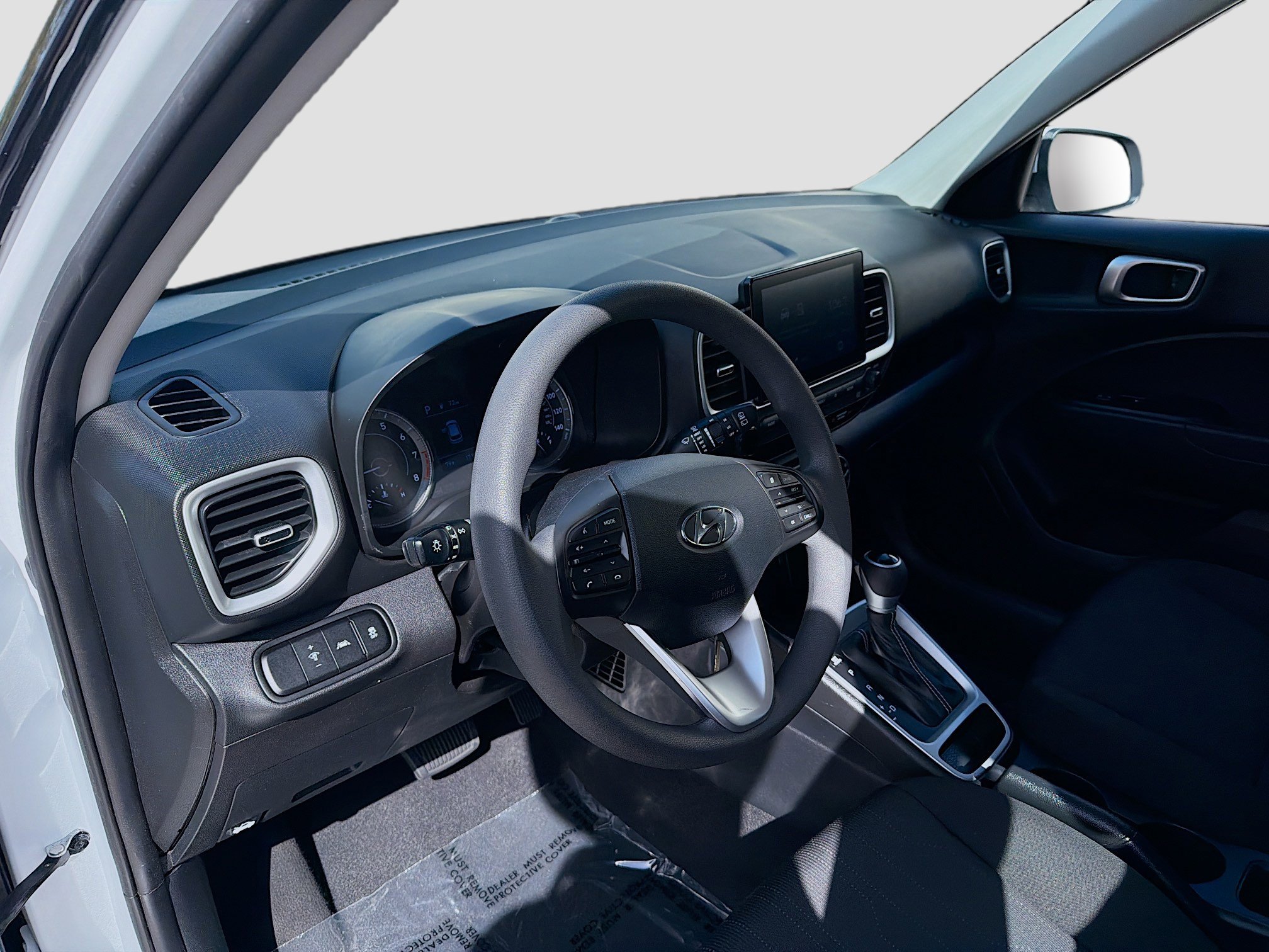 Used 2022 Hyundai Venue SE FWD image 7