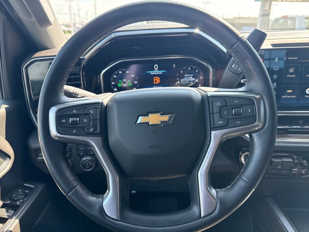 Used 2024 Chevrolet Silverado 3500 LT w/ Convenience Package AWD/4WD image 18