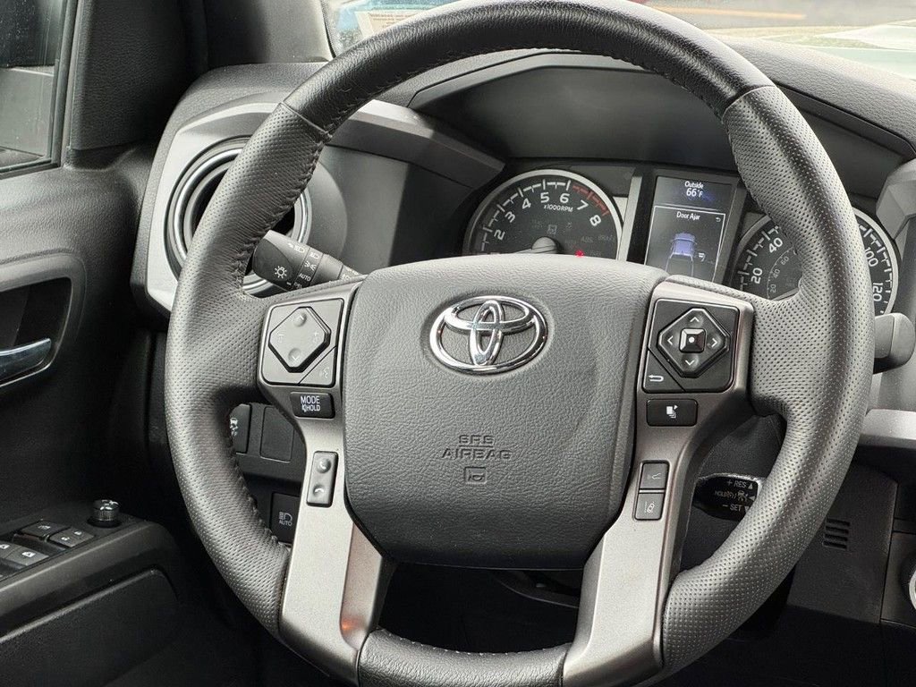 Used 2023 Toyota Tacoma TRD Sport w/ Technology Package AWD/4WD image 14