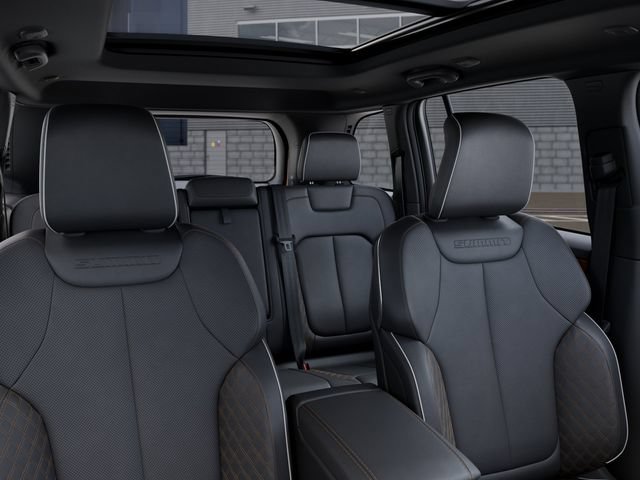New 2026 Jeep Grand Cherokee Summit AWD/4WD image 27