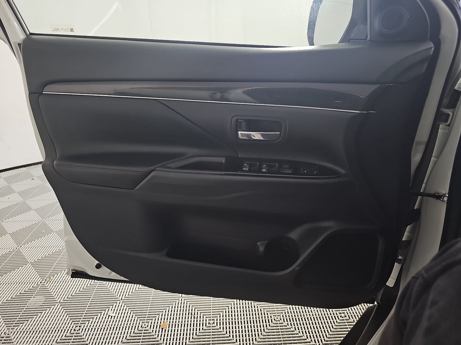 Used 2020 Mitsubishi Outlander SE FWD image 24